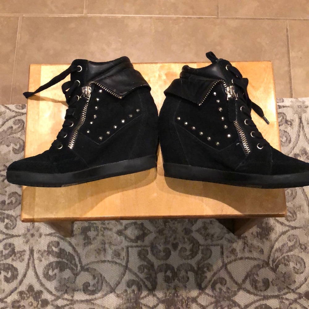 Guess wedge booties